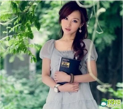 大学生翘臀灌满jing液，警惕静脉曲张！如何改变坐姿预防健康隐患？_: 脉动社会的热点，未来的你是否愿意参与？