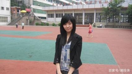 白丝舞蹈生被绑起来玩弄背后：极限束缚下的艺术觉醒与自我突破_: 潜在的矛盾关系，显现出的是怎样的复杂层度？