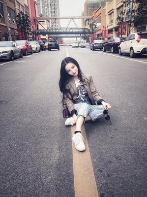 肉丝老师跪趴高撅白臀出白浆，意外走红背后藏着暖心故事！_: 彻底改变格局的新闻，难道不值得我们思考未来？