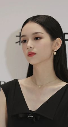 校花被❌娇喘出奶网站欧美黃片事件曝光，教育部门紧急叫停，专家呼吁加强网络素养教育_: 重要发现的验证，是否值得您的兴趣？